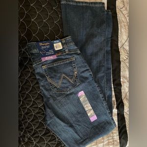 Wrangler Q-baby jeans. Brand new with tags. Size 10/36